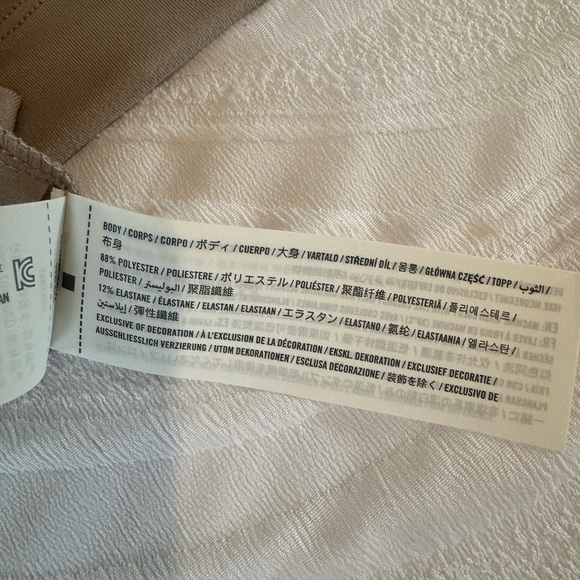 NWT Hollister Square Neck T-Shirt - Picture 7 of 7